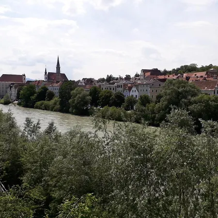 דירה Ap 1 Im Zentrum Steyr, Bestrooms Eu שטייר