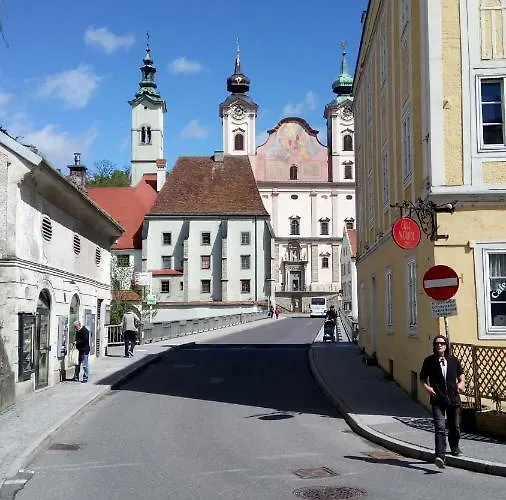 Ap 1 Im Zentrum Steyr, Bestrooms Eu Appartement