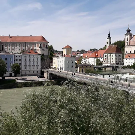 Ap 1 Im Zentrum Steyr, Bestrooms Eu شقة ستير